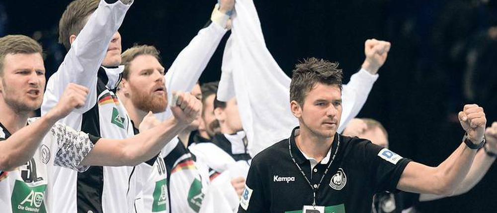 Handball ist sein Leben. Christian Prokop (rechts) ist mit 38 der bisher jüngste Bundestrainer. 