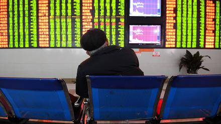 Abgerutscht. Erneut schwache Zahlen aus der Industrie ließen Chinas Börsen einstürzen.