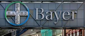 Der Leverkusener Konzern Bayer hält an seinem Gewinnziel fest.