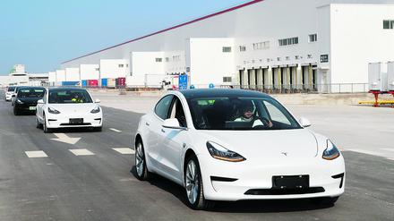 Fahrzeuge des Herstellers Tesla.