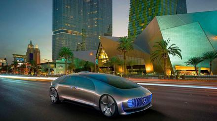 So stellt sich Mercedes die Zukunft vor. Auf der Automesse in Detroit präsentiert der Hersteller das Testfahrzeug F015.