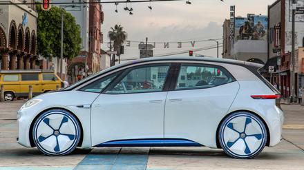 Stromer. Der elektrische VW I.D. – hier noch als Konzeptauto – kommt 2020 auf den Markt. 50 weitere Modelle sollen auf allen weltweiten VW-Märkten folgen.