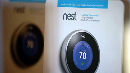 Drehen und fertig. Der intelligente Thermostat wird nicht nur von Nest angeboten. Die Geräte der Kalifornier gelten jedoch als besonders formschön und bedienerfreundlich.