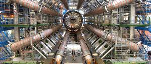 Acht Magnete umgeben am CERN die Apparatur zur Messung der Energien von Teilchen, die beim Zusammenstoß von beschleunigten Protonen entstehen.