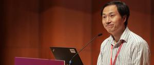 Der letzte öffentliche Auftritt des Forschers He Jiankui war am 28. November 2018 in Hongkong auf einem Kongress. Informationen über ihn und sein Experimente blockt China ab.