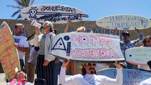 Der Tod der drei Touristen hat unter Surfern in Mexiko Proteste gegen die Gewalt im Land ausgelöst.