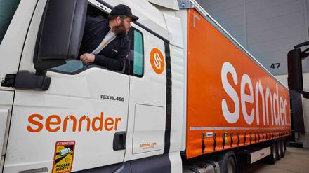Das Berliner Unternehmen Sennder vermittelt mit einer digitalen Plattform Aufträge an mittelständische Logistikunternehmen.Credits: Sennder