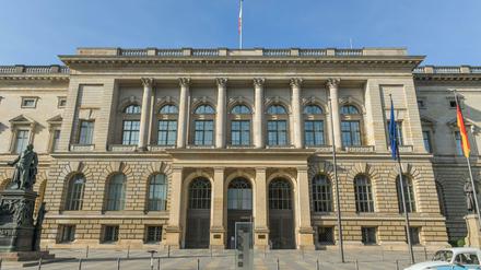 Bei der Aufstellung der Landesliste zur Berliner Abgeordnetenhaus habe es Manipulationsversuche gegeben, kritisieren die Mitglieder.