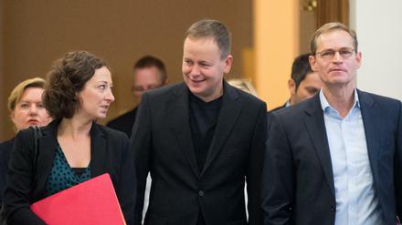 Die Parteivorsitzenden Ramona Pop (l-r, Bündnis 90/Die Grünen), Klaus Lederer (Die Linke) und Michael Müller (SPD). 