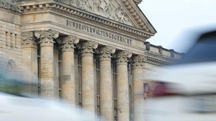 Eine Bank darf der verfassungsfeindlichen NPD kein Girokonto verwehren. Das entschied das Bundesverwaltungsgericht in Leipzig.