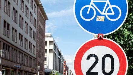 In der Friedrichstraße gilt ein Tempolimit für Radfahrer: 20 km/h.