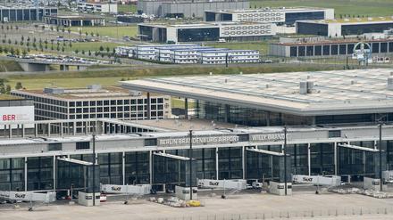 Noch geht nichts am zukünftigen Hauptstadtflughafen BER in Schönefeld - hier Mitte Juni.