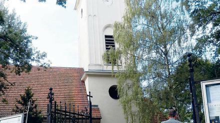 Mit einem Festgottesdienst wurde nach zweijähriger Renovierung die Dorfkirche Stralau wieder geöffnet.