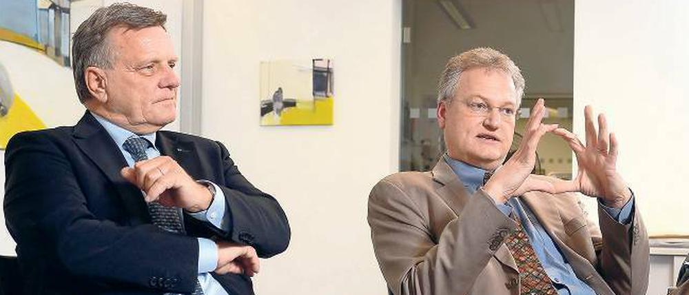 BER-Chef Hartmut Mehdorn und sein möglicher Nachfolger, Jörg Marks (rechts). 