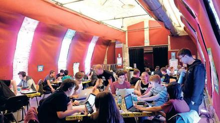 Codieren für das Leben. Der Hackerthon „Jugend hackt“ ist so beliebt, dass die Plätze verlost werden.