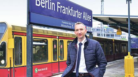 Herr der Ringe. Dirk Schieritz hat seinen S-Bahn-Führerschein, seit er 22 Jahre alt ist. Pro Ringbahnschicht fährt er bis zu sechs Runden Berlin – und sieht die Stadt von allen Seiten.