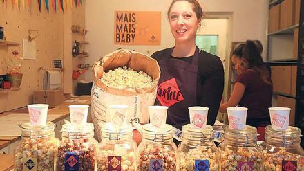 Patisseurin Lucie Krautien mit ganz viel "Knalle" im eigenen, brandneuen Geschäft in Friedrichshain. Wem der Weg zu weit ist, der kann ihr Popcorn auch im Onlineshop bestellen. 