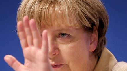 Bundeskanzlerin Angela Merkel im hessischen Alsfeld. Die CDU-Chefin kann ihren Kritikern in den eigenen Reihen zurzeit kaum Einhalt gebieten. 