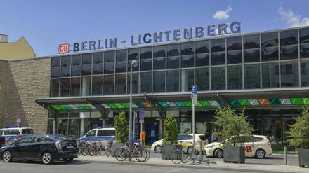 Der Vorplatz vom S-Bahnhof Lichtenberg. 