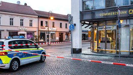 Am 9. Juli 2018 hat die Bande im brandenburgischen Oranienburg zugeschlagen und einen Geldautomaten gesprengt. 