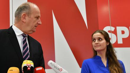 Dietmar Woidke und Nachrückerin Maja Wallstein.