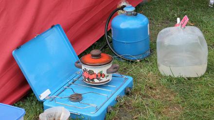 Auf Campingkochern können kleinere warme Mahlzeiten zubereitet werden.