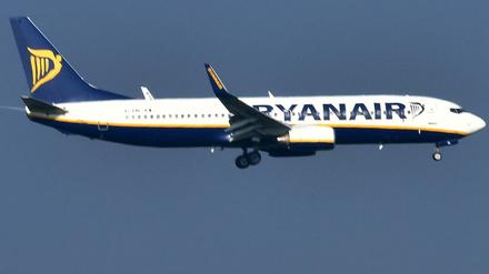  Ein Flugzeug von Ryanair ist am 27.10.2015 in Schönefeld. 