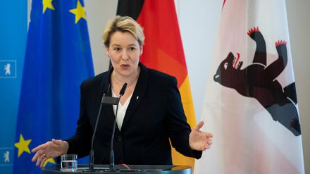 Franziska Giffey (SPD), Regierende Bürgermeisterin von Berlin, setzt erst einmal auf „verwaltungsseitige Energieeinsparmaßnahmen“. 
