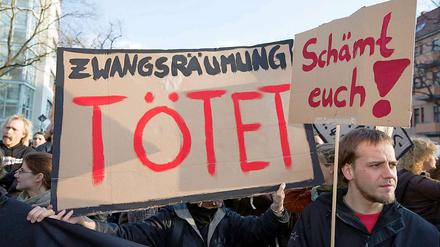 In den vergangenen Wochen demonstrierten viele Berliner gegen Zwangsräumungen und steigende Mieten.