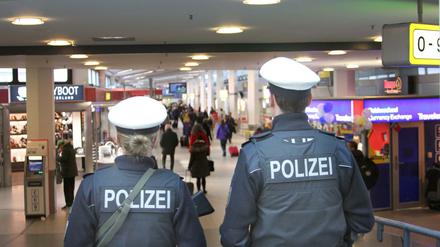 Im Einsatz. Die Bundespolizei auf dem Flughafen Tegel.