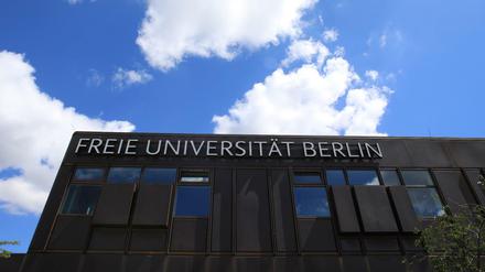 Rostlaube der Freien Universität (FU) an der Habelschwerdter Allee in Berlin-Dahlem.