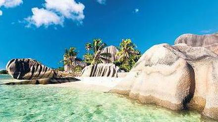 2. Ebenfalls auf den Seychellen, allerdings im Norden der Insel La Digue, liegt Anse Source d’Argent. Sehr kinderfreundlich wegen seines seichten Wassers.