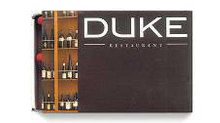 Restaurant Duke im Ellington Hotel, Nürnberger Straße 50–55, Tel. 683 154 000, Mo–Sa 11.30–23 Uhr.