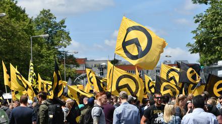 Anhänger der rechtsextremen Identitären Bewegung in Berlin.