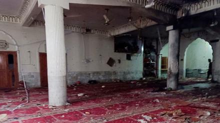 Ein zerstörter Betsaal nach einem Bombenanschlag auf eine Moschee in Pakistan.