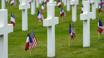 Ein Blick auf den amerikanischen Friedhof und das Denkmal in der Normandie am Tag einer Zeremonie zum 80. Jahrestag der Landung am D-Day 1944 in Colleville-sur-Mer (Symbolbild).