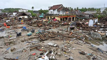 Trümmer und zerstörte Häuser: Das Ausmaß der Zerstörung ist gewaltig.