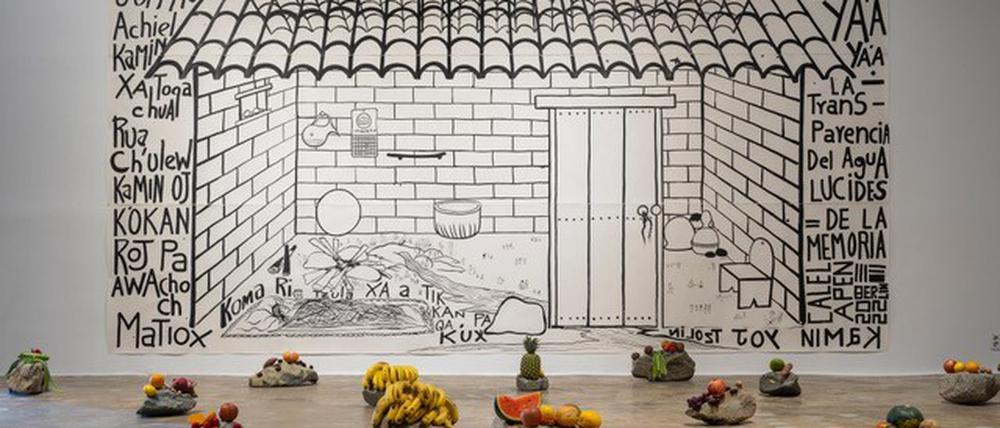 Blick auf die Installation von Edgar Calel.