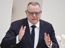 „Wachsende Herausforderung“: Brandenburgs Innenminister warnt vor Gefahr durch Cyberextremismus