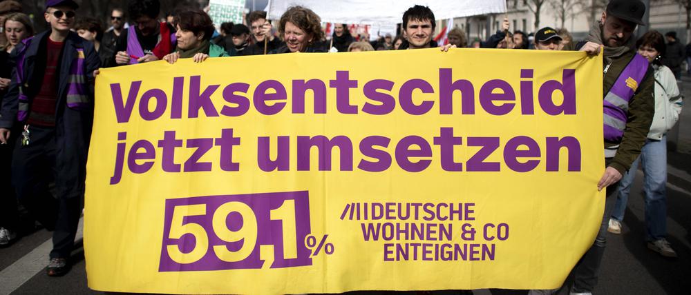 Bild einer Demonstration für den Enteignen-Volksentscheid