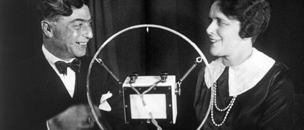 Am 29. Oktober 1923 geht dieses Massenmedium „on air“.