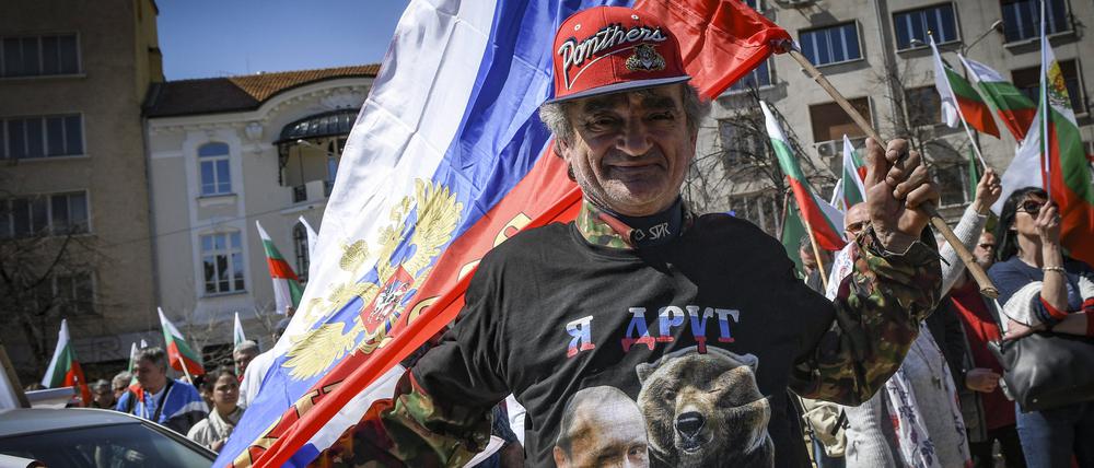 April 2022: Einige Monate nach Russlands Großinvasion gingen in Sofia Ultranationalisten und Russophile auf die Straße.