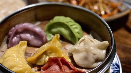 Vielfältig gefaltet: eine Auswahl Dim Sum.