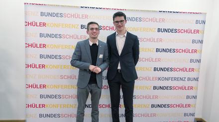 Aimo Görne (links) ist Vorsitzender des Landesschülerausschusses Berlin, Florian Fabricius ist Generalsekretär der Bundesschülerkonferenz.