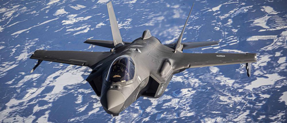 Ein norwegischer F35-Kampfjet über schwedischem Luftraum – auch die deutsche Luftwaffe hat 35 Stück in den USA bestellt.
