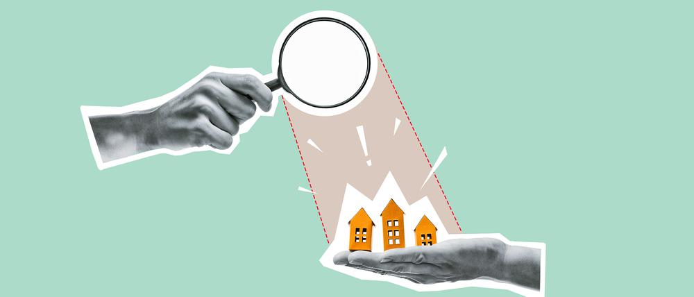 Eine Illustration zeigt, wie eine Auswahl an Häusern genau mit einer Lupe begutachtet wird.