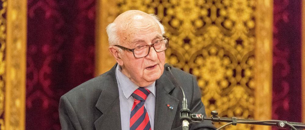 Völkerrechtler Theodor Meron spricht vor dem UN-Tribunal zum ehemaligen Jugoslawien.