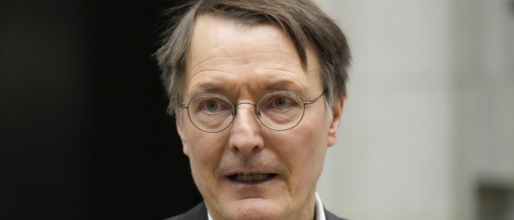 Bundesgesundheitsminister Karl Lauterbach bei einer Sitzung des Bundesrates (Archivbild)