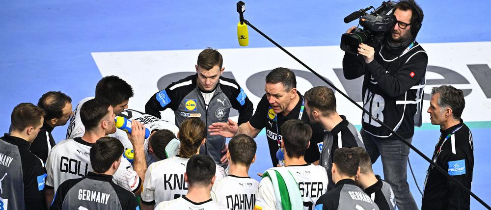 Die deutschen Handballer starten am 3. Januar in Hamburg in die WM-Vorbereitung.
