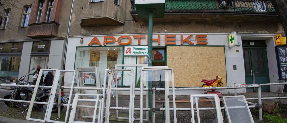 Diese Apotheke wurde teils zerstört.